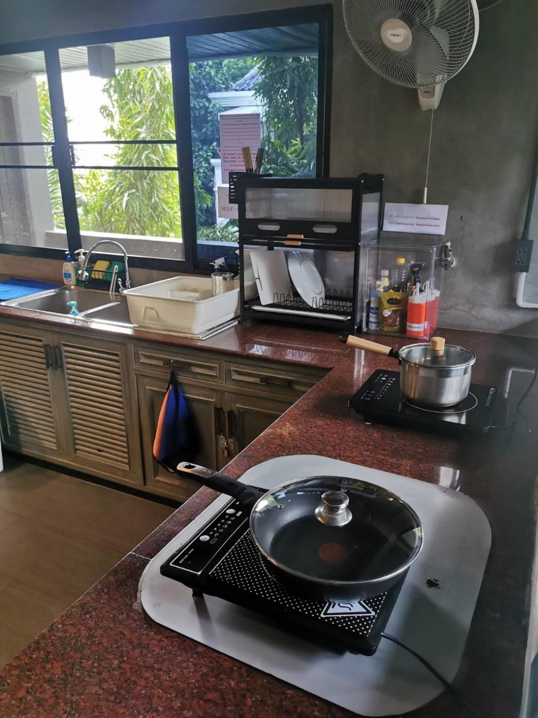 Bangkok Bed Place Екстер'єр фото