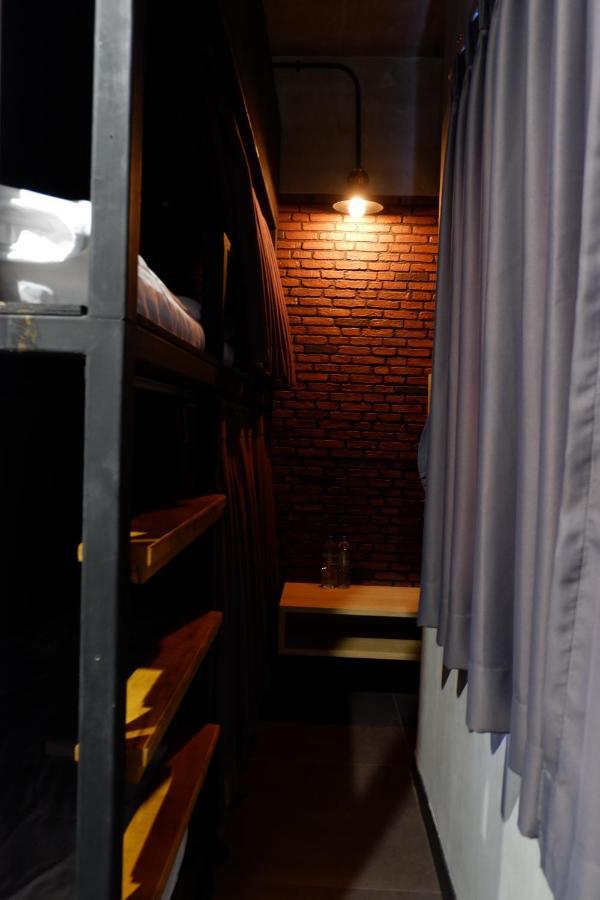 Bangkok Bed Place Екстер'єр фото